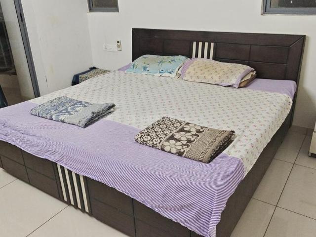 2 BHK Apartment in Jagatpur for rent Ahmedabad. The reference number is 20866402
