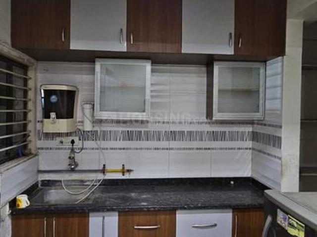 2 BHK Apartment in Jagatpur for rent Ahmedabad. The reference number is 20922988