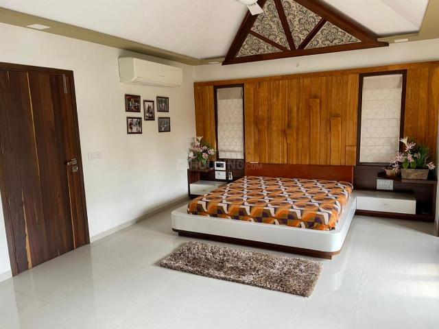 2 BHK Apartment in Jagatpur for rent Ahmedabad. The reference number is 20987010