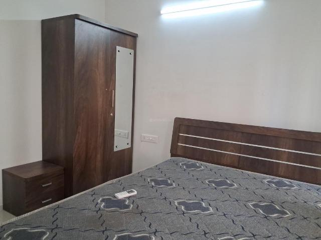 2 BHK Apartment in Jagatpur for resale Ahmedabad. The reference number is 19784984