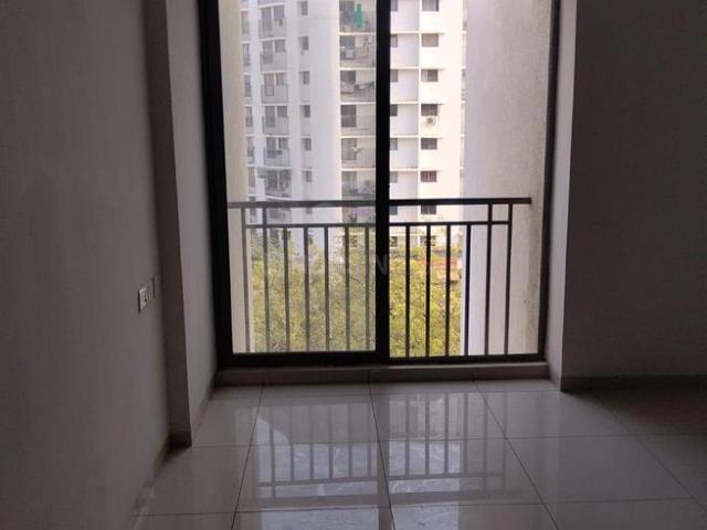 2 BHK Apartment in Jagatpur for resale Ahmedabad. The reference number is 20421807