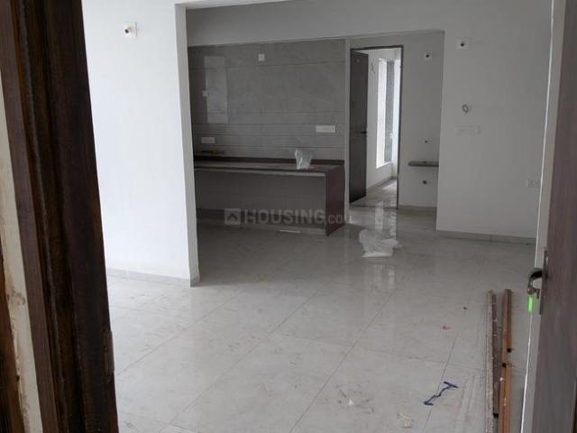 2 BHK Apartment in Jagatpur for resale Ahmedabad. The reference number is 20780738