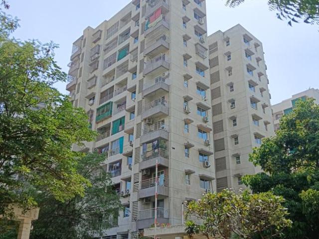 2 BHK Apartment in Jagatpur for resale Ahmedabad. The reference number is 20145514
