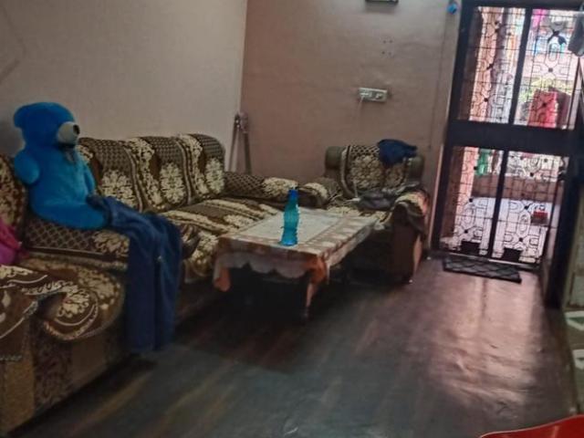 2 BHK Apartment in Jahangirpuri for resale New Delhi. The reference number is 10688419