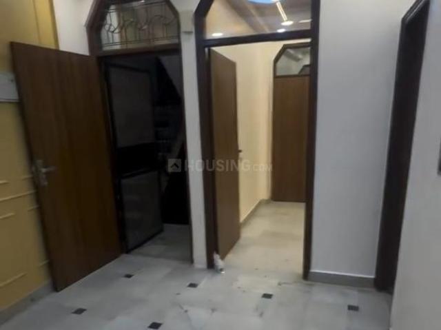 2 BHK Apartment in Jamia Nagar for resale New Delhi. The reference number is 19602897