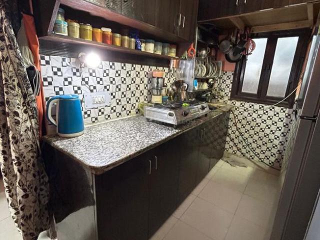 2 BHK Apartment in Jamia Nagar for resale South Delhi. The reference number is 17787693