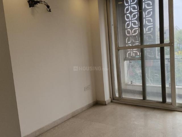 2 BHK Apartment in Janakpuri for resale New Delhi. The reference number is 19870116