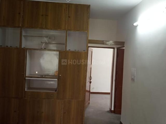 2 BHK Apartment in Janakpuri for resale New Delhi. The reference number is 5289655