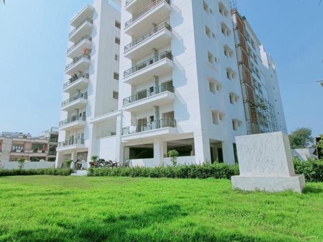 2 BHK Apartment in Jankipuram for resale Lucknow. The reference number is 14770733