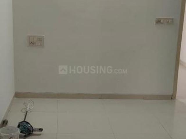 2 BHK Apartment in Jivrajpark for rent Ahmedabad. The reference number is 19736005