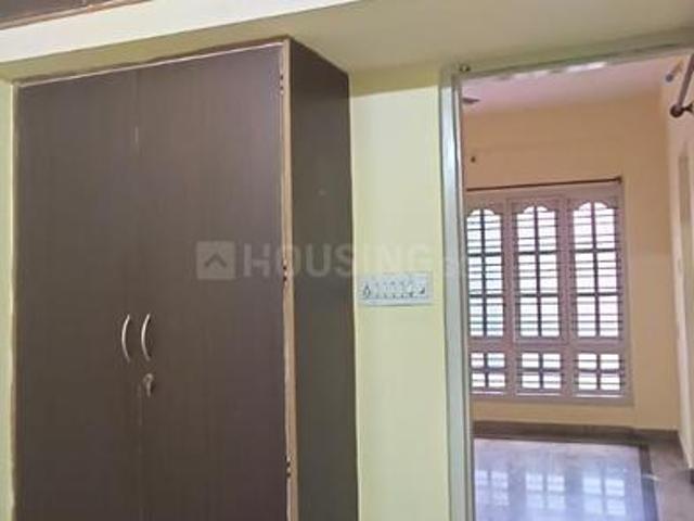 2 BHK Apartment in JP Nagar for rent Bengaluru. The reference number is 19301769