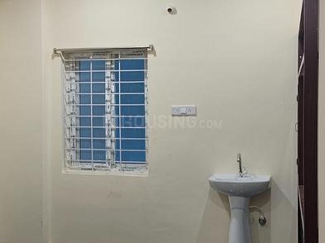 2 BHK Apartment in Jubilee Hills for rent Hyderabad. The reference number is 18768364