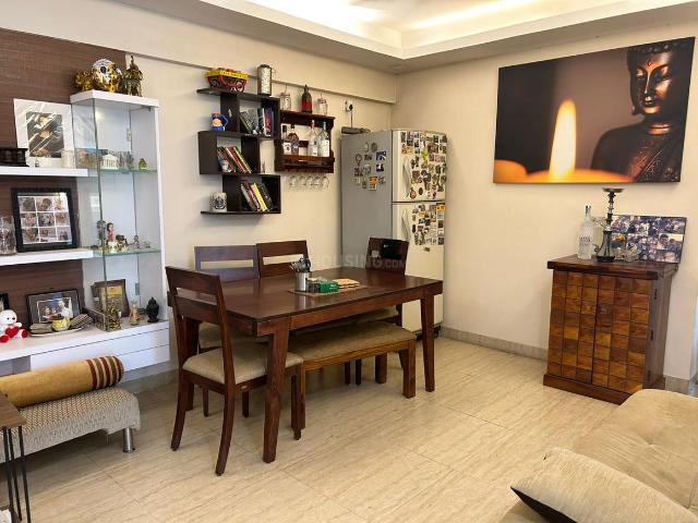 2 BHK Apartment in Juhu for rent Mumbai. The reference number is 19685179