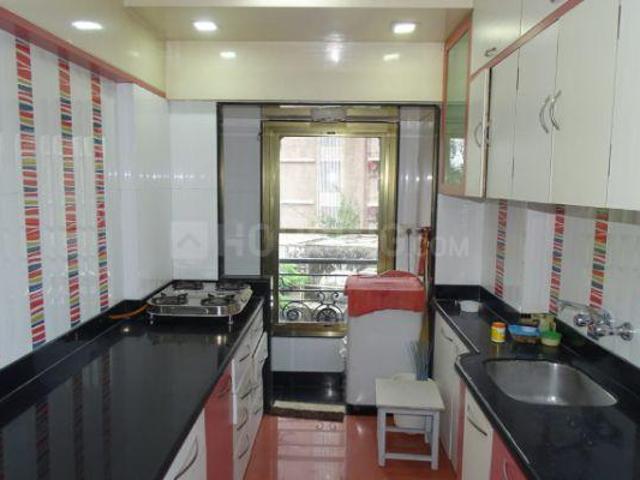 2 BHK Apartment in Juhu for rent Mumbai. The reference number is 5842400