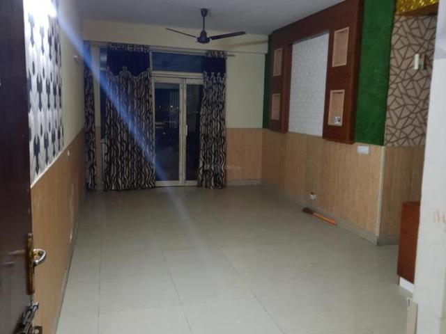 2 BHK Apartment in Omaxe City for rent Bahadurgarh. The reference number is 7713272