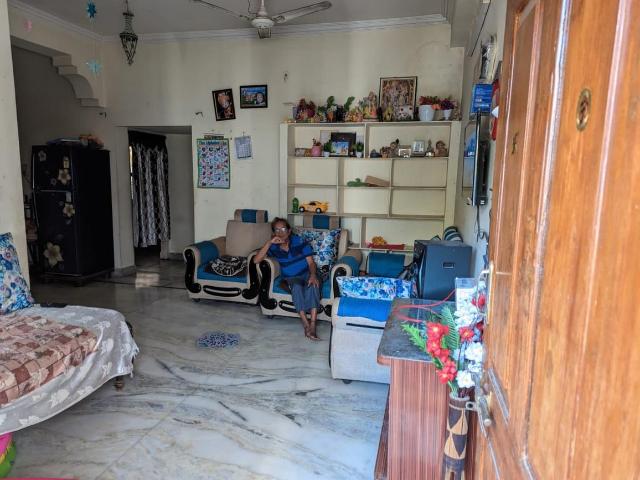 2 BHK Apartment in Old Malakpet for resale Hyderabad. The reference number is 10973060