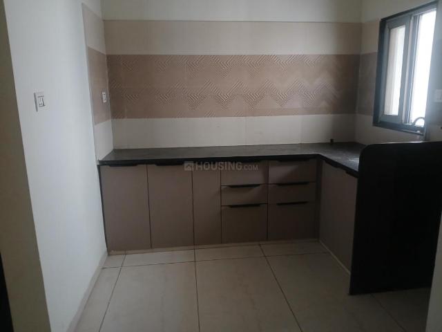 2 BHK Apartment in Old Padra Road for rent Vadodara. The reference number is 20886489