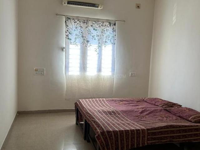 2 BHK Apartment in Old Padra Road for rent Vadodara. The reference number is 20305859
