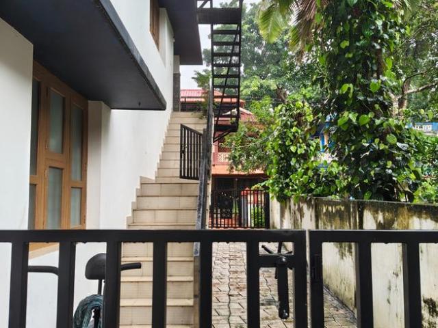 2 BHK Apartment in Ottapalam for rent Palakkad. The reference number is 20899211