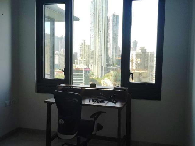 2 BHK Apartment in Lower Parel for rent Mumbai. The reference number is 18803211