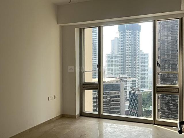 2 BHK Apartment in Lower Parel for resale Mumbai. The reference number is 19406071