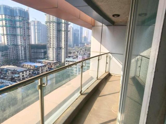 2 BHK Apartment in Lower Parel for resale Mumbai. The reference number is 19022134