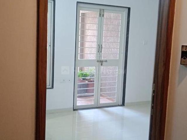 2 BHK Apartment in Lohegaon for rent Pune. The reference number is 18791036