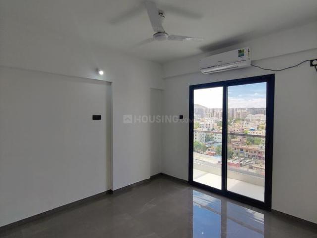 2 BHK Apartment in Lohegaon for rent Pune. The reference number is 19196161