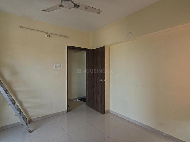 2 BHK Apartment in Lohegaon for rent Pune. The reference number is 20330594