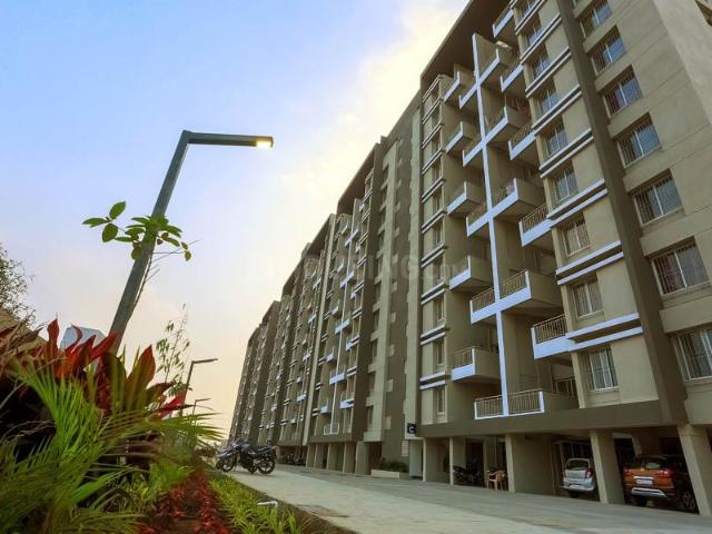 2 BHK Apartment in Lohegaon for rent Pune. The reference number is 20439800