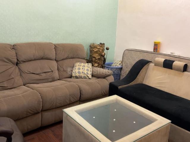 2 BHK Apartment in Laxmi Nagar for resale New Delhi. The reference number is 15877244