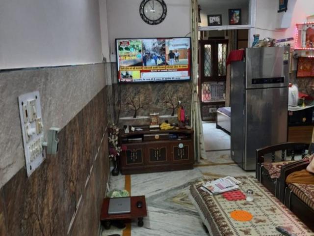 2 BHK Apartment in Laxmi Nagar for resale New Delhi. The reference number is 7539431