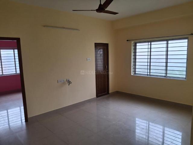 2 BHK Apartment in Lake Town for resale Kolkata. The reference number is 20075836