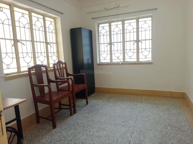 2 BHK Apartment in Lake Gardens for resale Kolkata. The reference number is 19011985