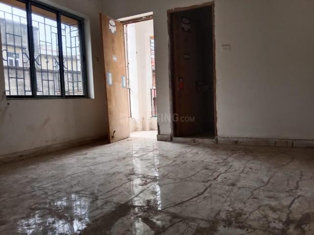 2 BHK Apartment in Lake Gardens for resale Kolkata. The reference number is 20067026