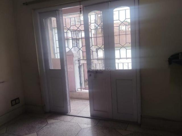 2 BHK Apartment in Lake Gardens for resale Kolkata. The reference number is 20411696