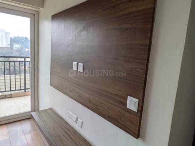 2 BHK Apartment in Lal Kuan for rent Ghaziabad. The reference number is 19727332