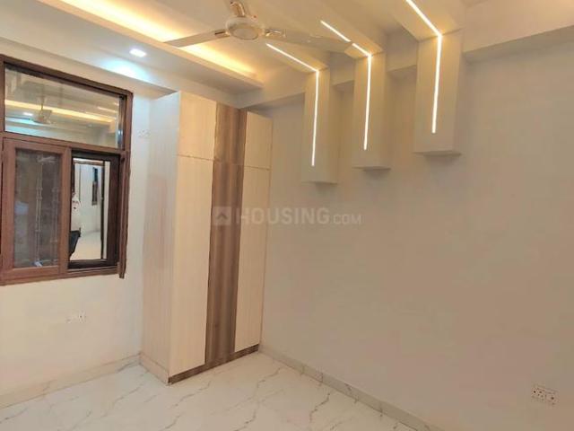 2 BHK Apartment in Lal Kuan for resale Ghaziabad. The reference number is 17707539