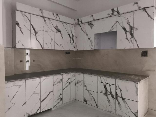 2 BHK Apartment in Lal Kuan for resale Ghaziabad. The reference number is 17210763