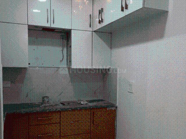 2 BHK Apartment in Lal Kuan for resale Ghaziabad. The reference number is 19996251