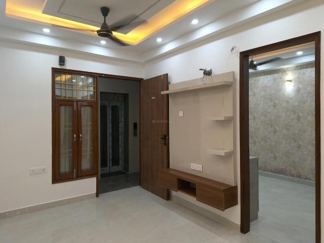 2 BHK Apartment in Lal Kuan for resale Ghaziabad. The reference number is 20401115