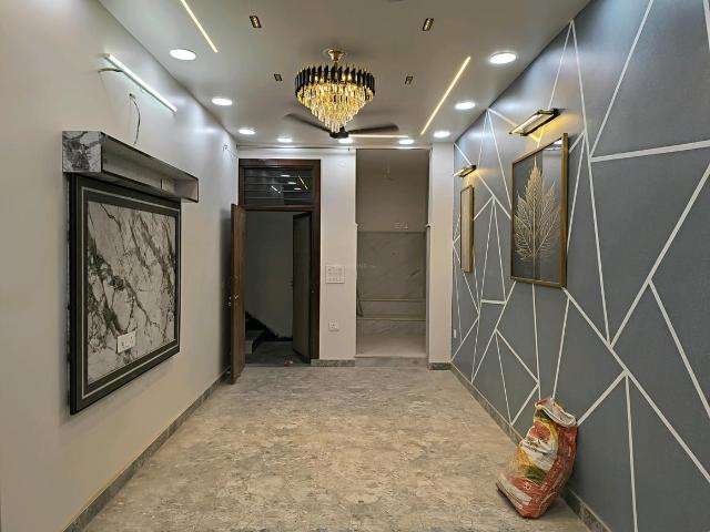 2 BHK Apartment in Lal Kuan for resale Ghaziabad. The reference number is 20401346