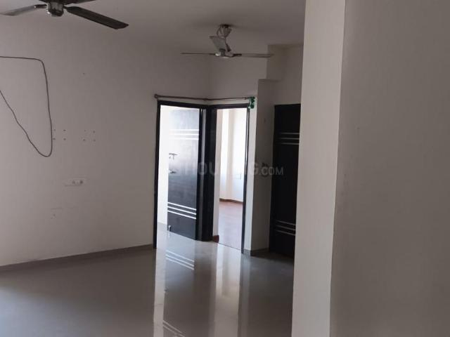 2 BHK Apartment in Motera for rent Ahmedabad. The reference number is 20433073