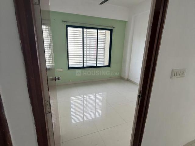 2 BHK Apartment in Motera for rent Ahmedabad. The reference number is 20877624
