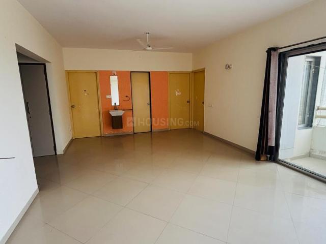 2 BHK Apartment in Motera for rent Ahmedabad. The reference number is 20883275