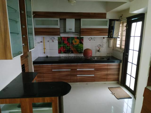 2 BHK Apartment in Motera for rent Ahmedabad. The reference number is 20892169