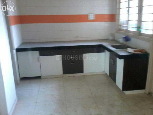 2 BHK Apartment in Motera for rent Ahmedabad. The reference number is 20899835
