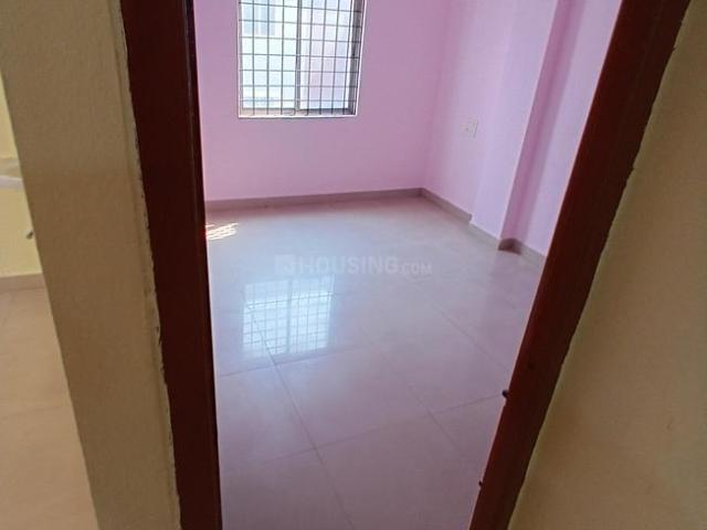 2 BHK Apartment in Moti Nagar for rent Hyderabad. The reference number is 20979755