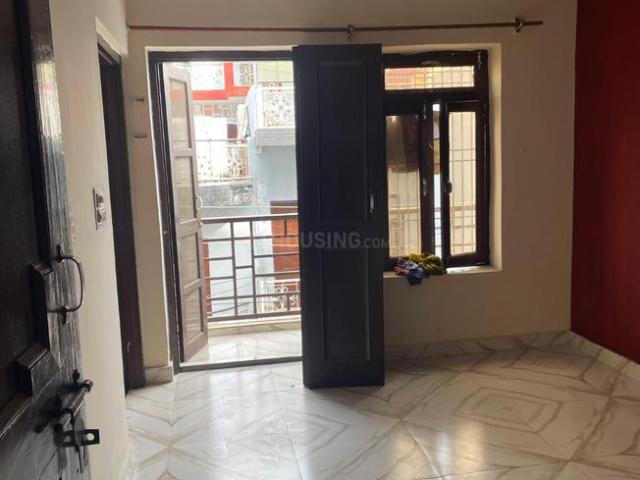 2 BHK Apartment in Model Town for rent Rohtak. The reference number is 20576813