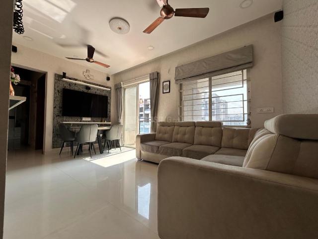 2 BHK Apartment in Mohammed Wadi for resale Pune. The reference number is 19694944